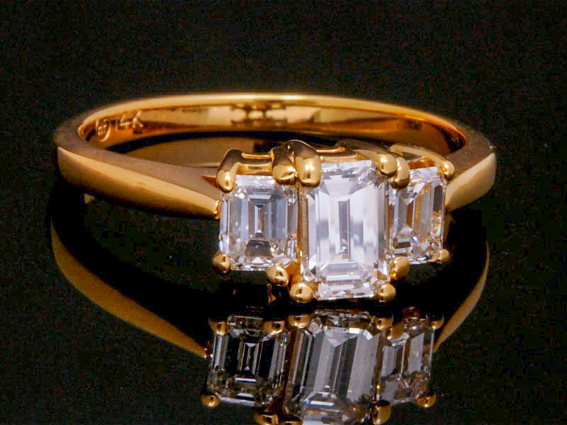 Sell_Emerald_Cut_Diamond_Rings